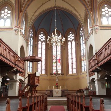 Kirchenführungen in der Tanner Stadtkirche - Blick auf den Altarraum