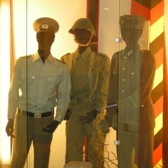 Tann - Grenz-Informationsstelle, Uniformen der DDR-Grenztruppen