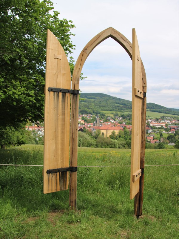 Tann - Das Tor zur Reformation am Lutherweg mit Blick auf die Schlosskulisse